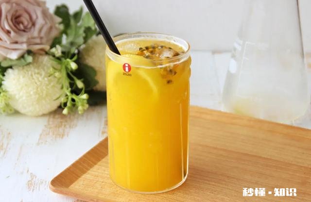 榨水果汁加开水吗