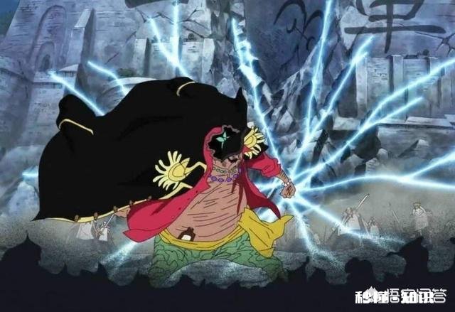 黑胡子为何不夺走艾斯的烧烧果实，反而等待着白胡子的震震果实