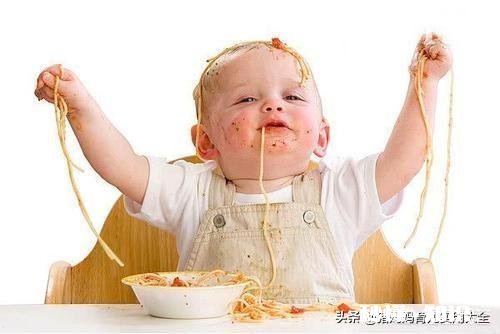 两岁宝宝只吃肉不吃菜，有哪些方法可以帮助宝宝爱上吃蔬菜
