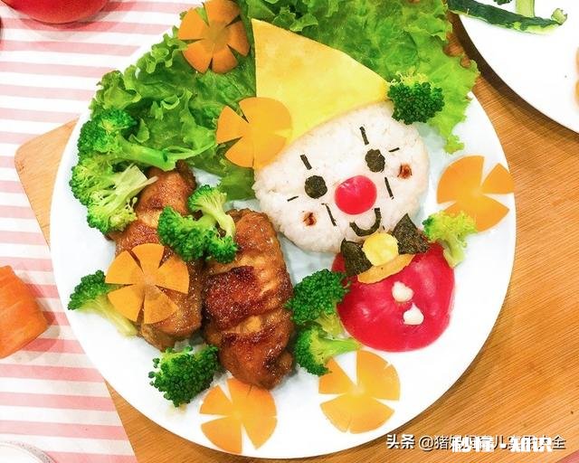 两岁宝宝只吃肉不吃菜，有哪些方法可以帮助宝宝爱上吃蔬菜