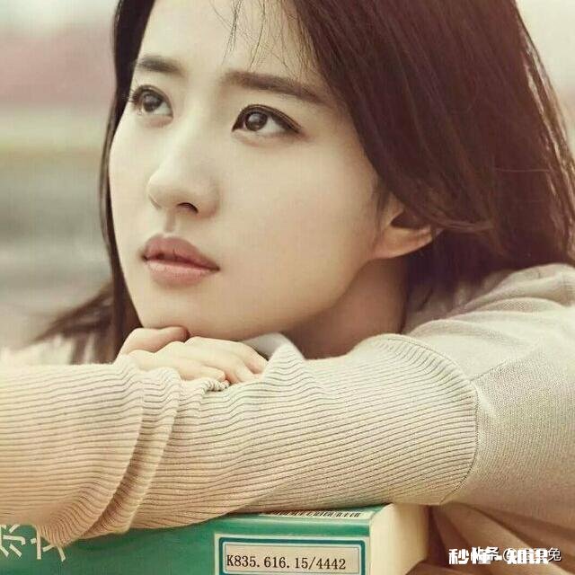 女生说她大姨妈来了，作为异性朋友该说些什么