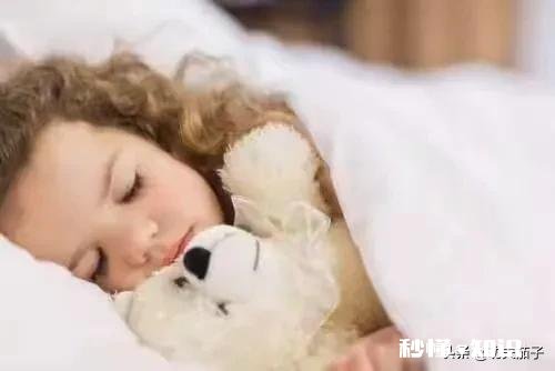 宝宝什么时候能睡枕头?我家宝宝现在一岁零十八天