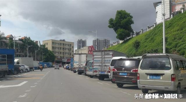 深圳：小车多次违法未处理被查，车厢之内竟“别有一番天地”, 你怎么看