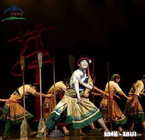 作为艺术爱好者,你认为艺术如何才能与劳动相结合