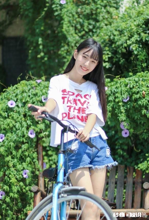 你会和一个高中生谈恋爱嘛