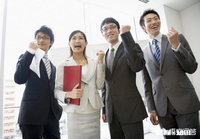 在职场中被小人打压怎么办