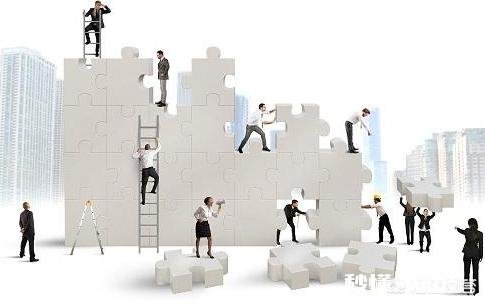 在职场中被小人打压怎么办