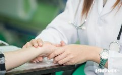 哪些因素会造成特发性震颤