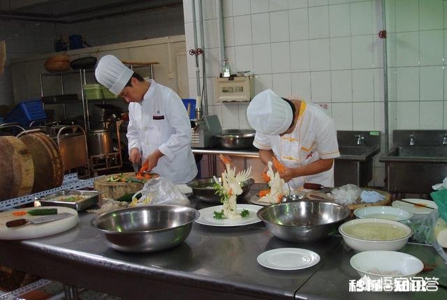 有人说做厨师会短命，是真的吗