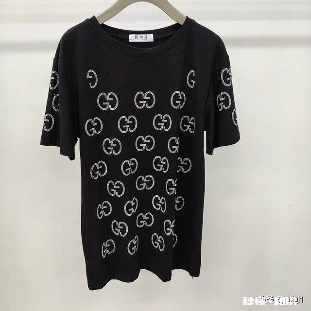 想和好朋友买同款半袖,有什么推荐吗