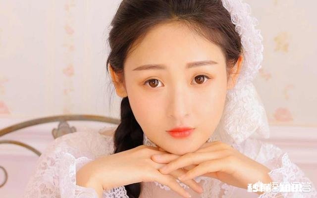 “社交中,对谁都笑嘻嘻、嘴巴很跳的人,一定要小心”,你怎么看