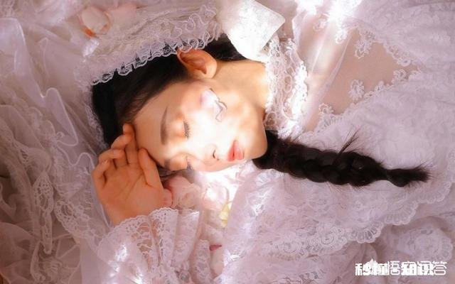 “社交中,对谁都笑嘻嘻、嘴巴很跳的人,一定要小心”,你怎么看