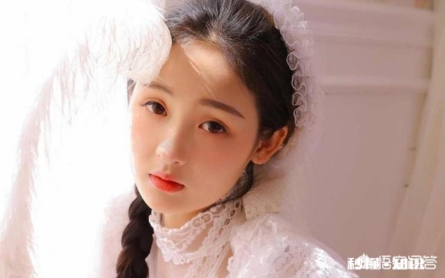 “社交中,对谁都笑嘻嘻、嘴巴很跳的人,一定要小心”,你怎么看