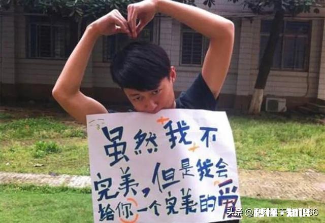 喜欢上刚搬到对门的单身小姐姐。比我大五岁，没有追女孩子的经验，大家有啥好办法