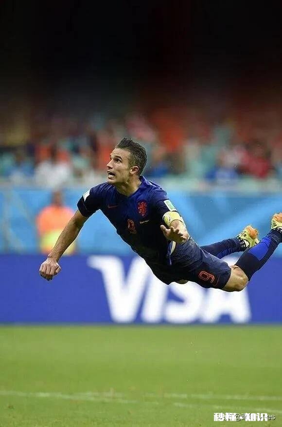 世界足球比赛中哪个进球你印象最为深刻,举一到三例如何