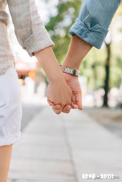 什么关系算是谈恋爱三段感情连手都没牵过算是恋爱吗