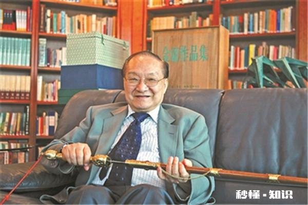 武侠小说和严肃文学之间,真的有一条明确界线吗你怎么看