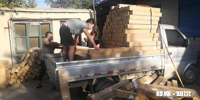 现在干快递一个月能挣多少钱