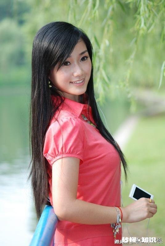 一个月50000元现金或者一个月不能玩手机。你愿意选择哪个为什么