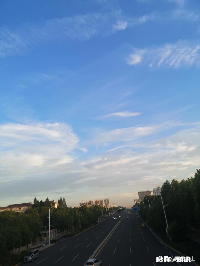 经历了太多的人情冷暖让我再也不敢相信任何人,是不是我的错