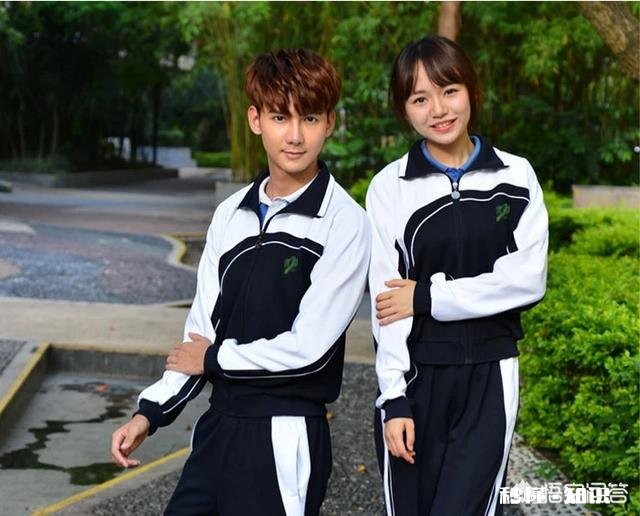 你还保留着学生时代的校服吗