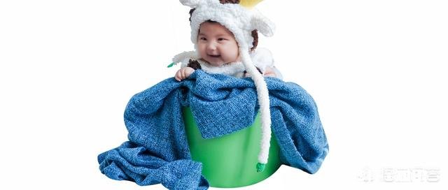 冬季新生儿多久可以抱出门不是满月,也不是百天,哪个时间对宝宝最好