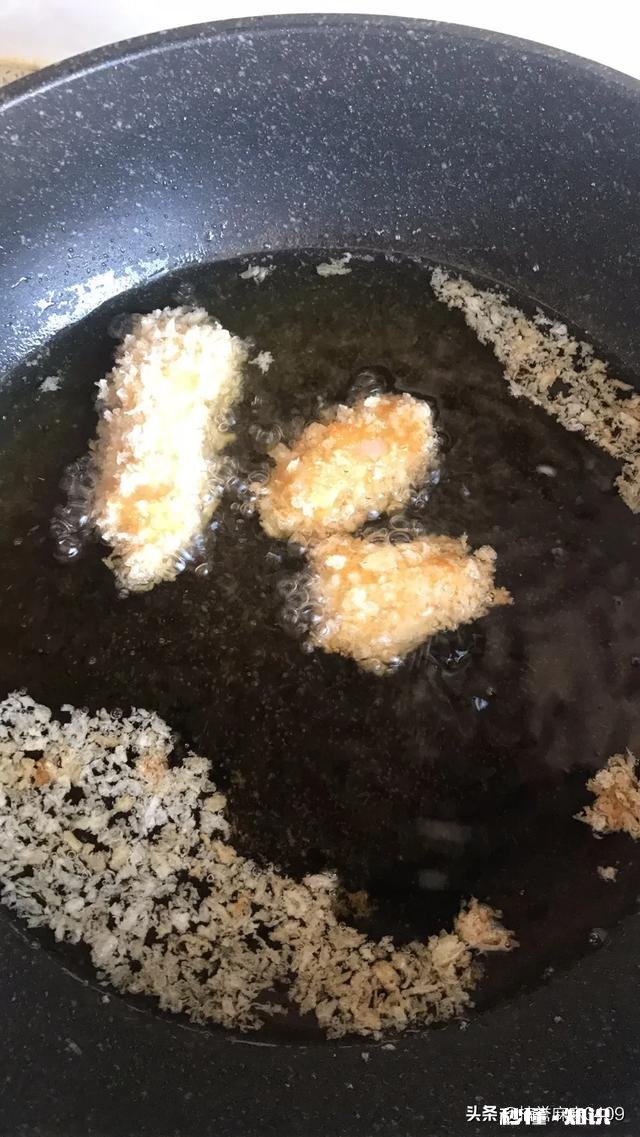 减脂健身吃的鸡胸肉是肉鸡的好还是土鸡的好