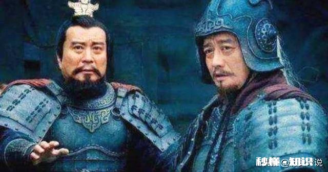 《三国演义》的人物里,袁绍,袁术两兄弟,初期势力最强,为什么不合力共伐曹操