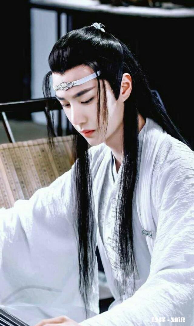 你是你爱情故事的主角,和你搭戏的另一半你会选择谁当另一个主角