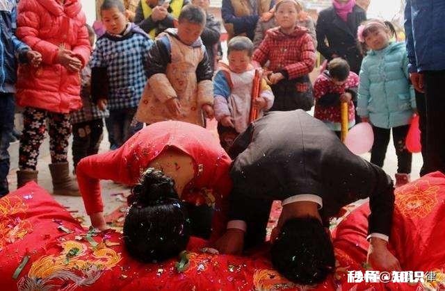 农村红白事随礼金,当下一般在三百块左右,会不会加重农民负担,你怎么看